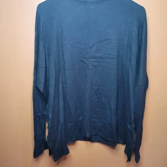 Sublime Black Hacci Dolman Pocketed Sweater Top Medium NWT - Picture 4 of 5